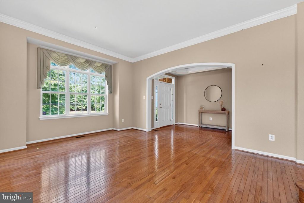 Image 10 of property listing at 17300 WILL CT, Accokeek, MD 20607