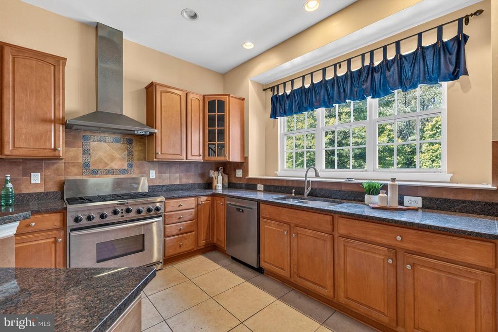 Image 24 of property listing at 17300 WILL CT, Accokeek, MD 20607