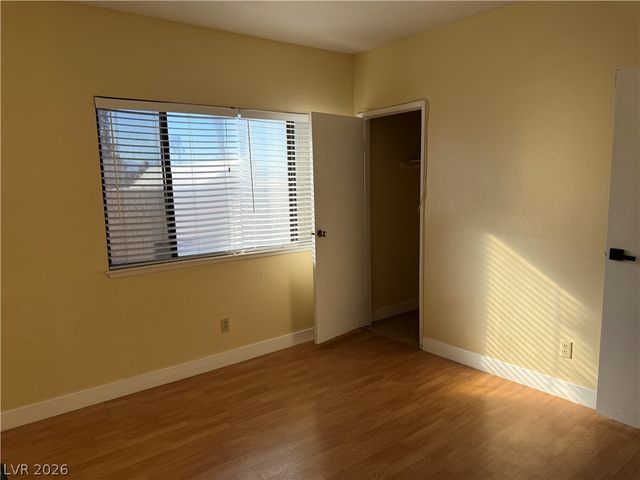 2611 Aracatuba Avenue, Las Vegas, NV 89121