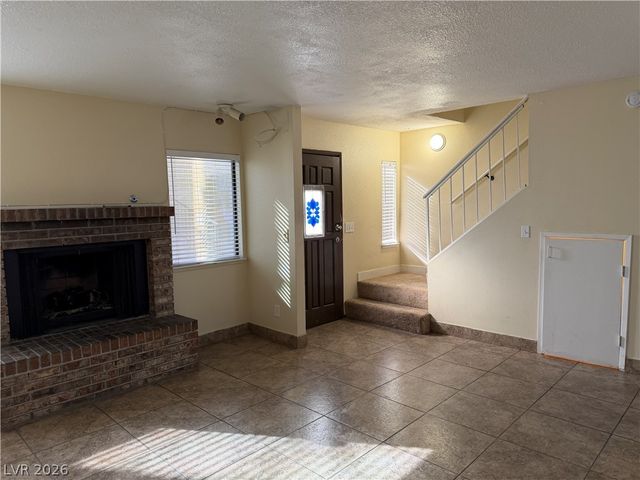 2611 Aracatuba Avenue, Las Vegas, NV 89121