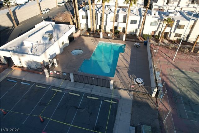 2611 Aracatuba Avenue, Las Vegas, NV 89121