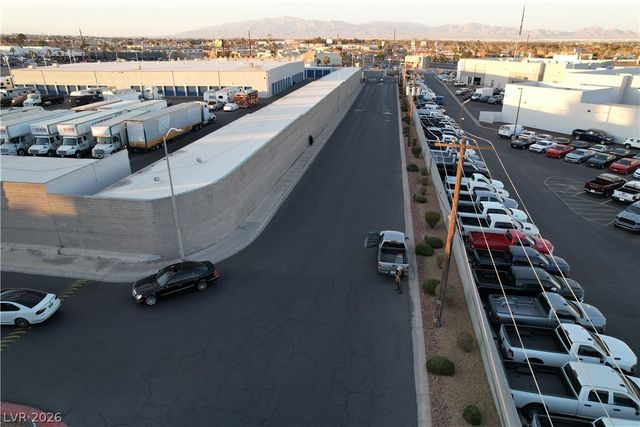 2611 Aracatuba Avenue, Las Vegas, NV 89121