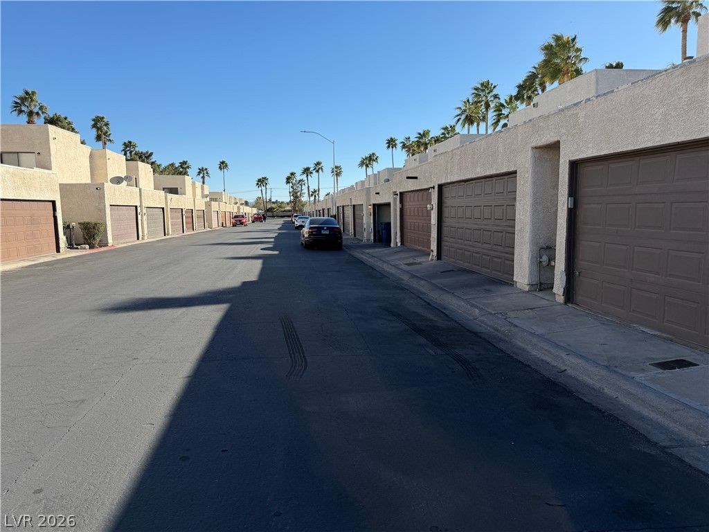 Image 40 of property listing at 2611 Aracatuba Avenue, Las Vegas, NV 89121