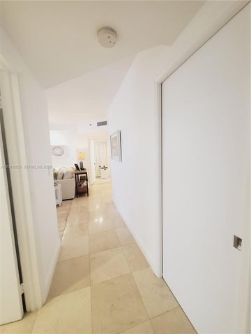 2000 Island Blvd 2703, Aventura, FL 33160