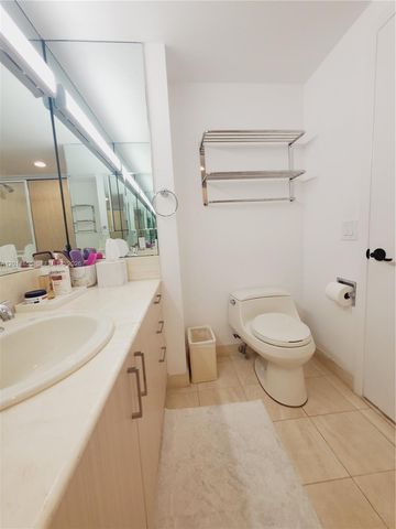 2000 Island Blvd 2703, Aventura, FL 33160