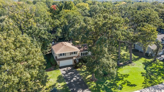 9N879 Beckman Trail, Elgin, IL 60124