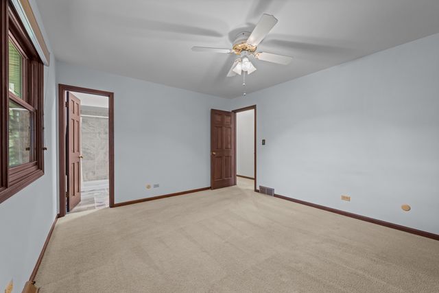 9N879 Beckman Trail, Elgin, IL 60124