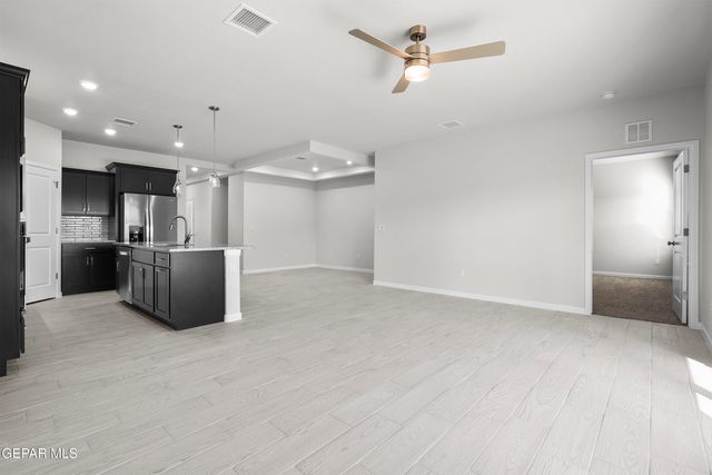 12760 Viendo Norte Drive, El Paso, TX 79934