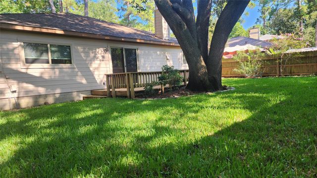 43 Dew Fall Court, The Woodlands, TX 77380