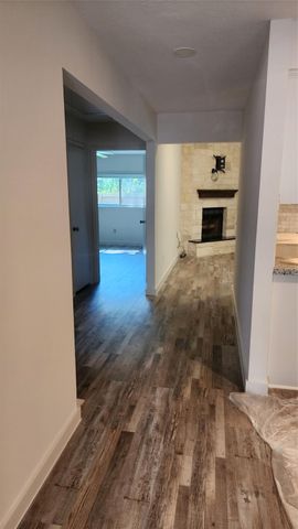 43 Dew Fall Court, The Woodlands, TX 77380