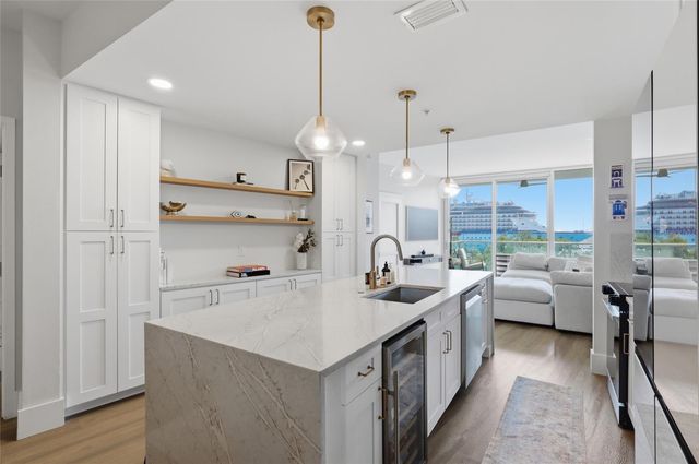 912 CHANNELSIDE DRIVE 2503, Tampa, FL 33602