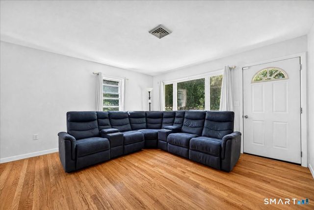 416 Cherry Lane, Montville, CT 06370