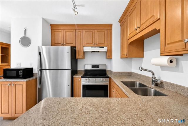 416 Cherry Lane, Montville, CT 06370