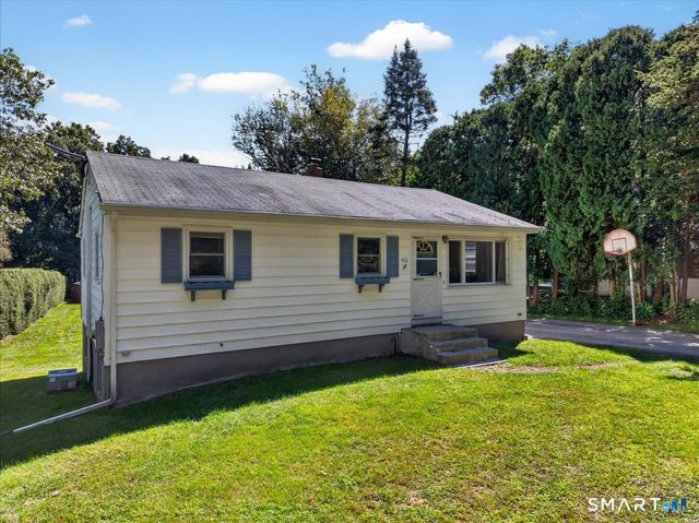 416 Cherry Lane, Montville, CT 06370
