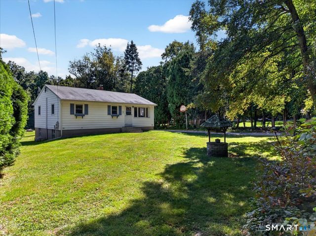 416 Cherry Lane, Montville, CT 06370