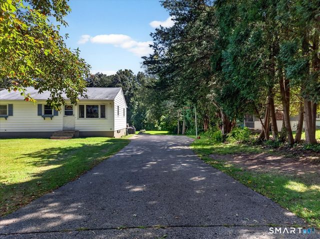 416 Cherry Lane, Montville, CT 06370