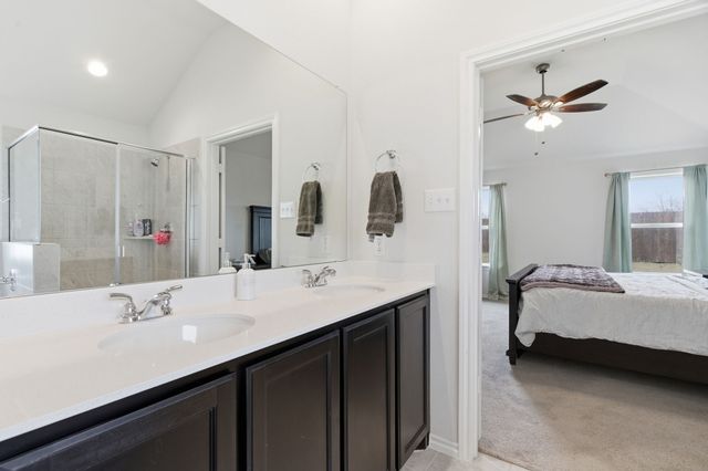 301 Chickasaw Drive, Cleburne, TX 76033