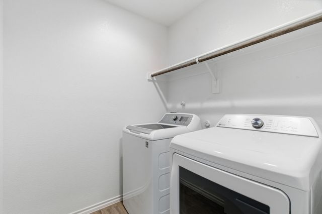 301 Chickasaw Drive, Cleburne, TX 76033