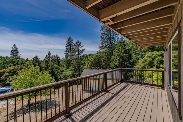16001 Cedar Heights Dr. N, Pioneer, CA 95666