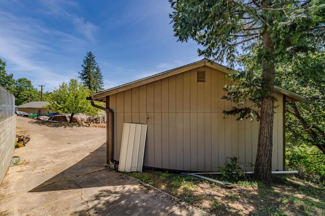 16001 Cedar Heights Dr. N, Pioneer, CA 95666