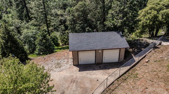 16001 Cedar Heights Dr. N, Pioneer, CA 95666