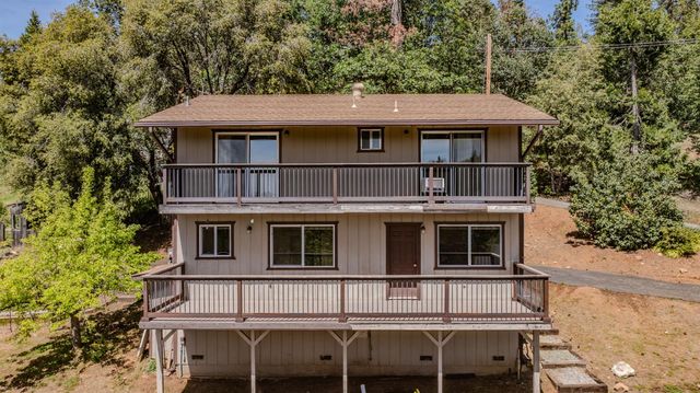 16001 Cedar Heights Dr. N, Pioneer, CA 95666