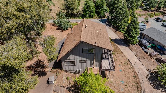 16001 Cedar Heights Dr. N, Pioneer, CA 95666