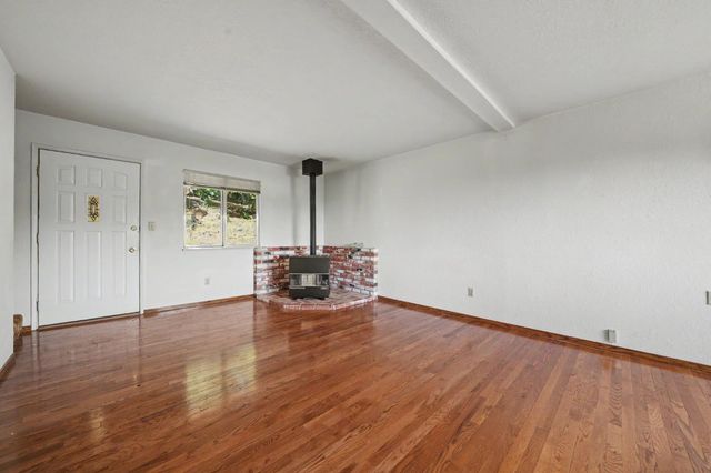 16001 Cedar Heights Dr. N, Pioneer, CA 95666