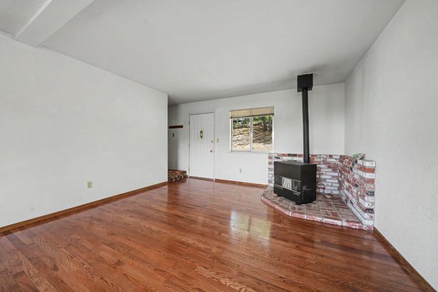 16001 Cedar Heights Dr. N, Pioneer, CA 95666