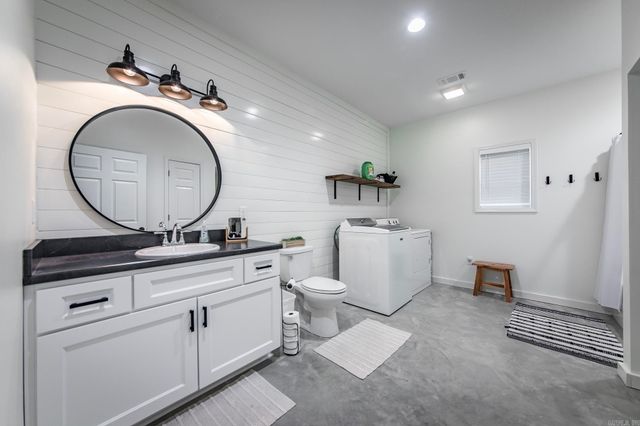 150 Sylvan Dr., Greers Ferry, AR 72067