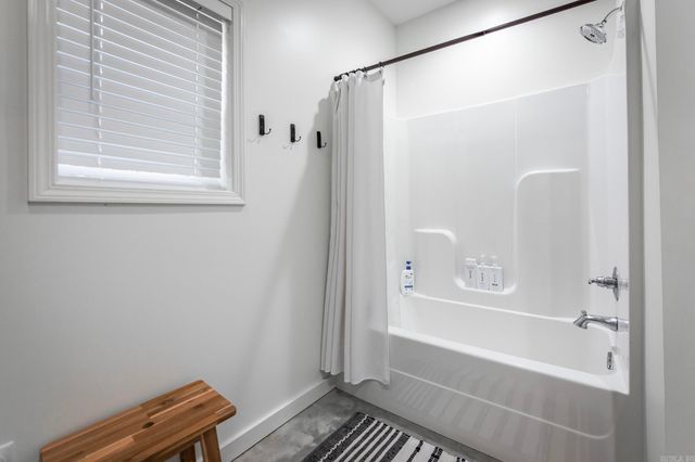 150 Sylvan Dr., Greers Ferry, AR 72067