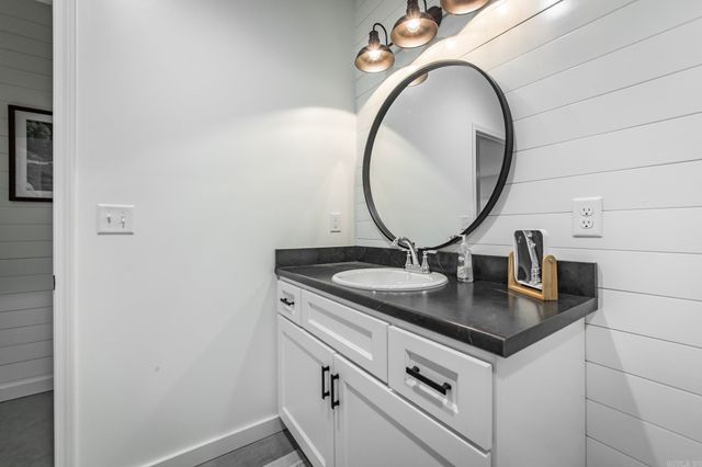 150 Sylvan Dr., Greers Ferry, AR 72067