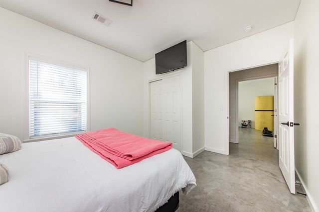 150 Sylvan Dr., Greers Ferry, AR 72067