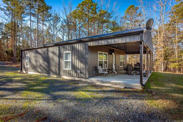150 Sylvan Dr., Greers Ferry, AR 72067