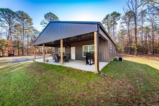 150 Sylvan Dr., Greers Ferry, AR 72067
