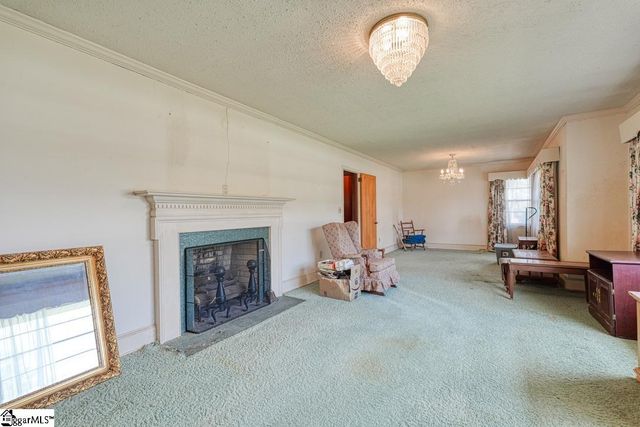 3989 W 72 Highway, Clinton, SC 29325