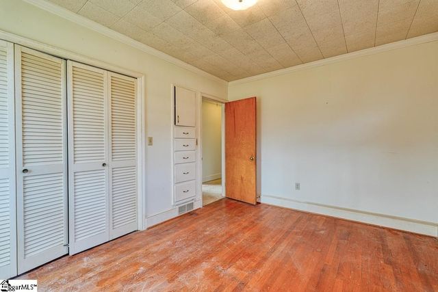 3989 W 72 Highway, Clinton, SC 29325