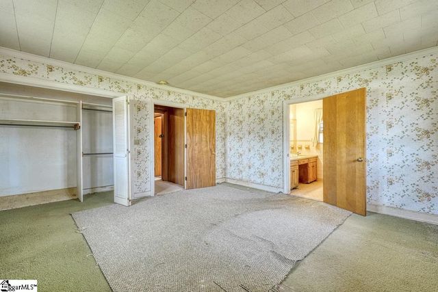 3989 W 72 Highway, Clinton, SC 29325