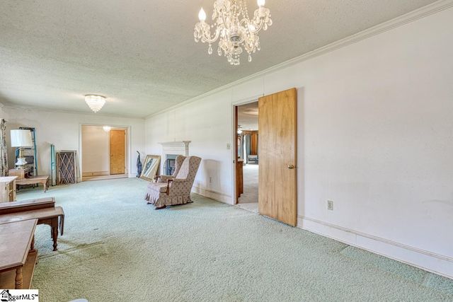 3989 W 72 Highway, Clinton, SC 29325