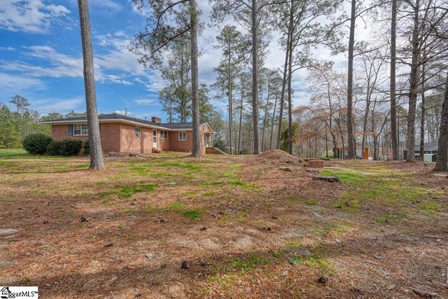 3989 W 72 Highway, Clinton, SC 29325