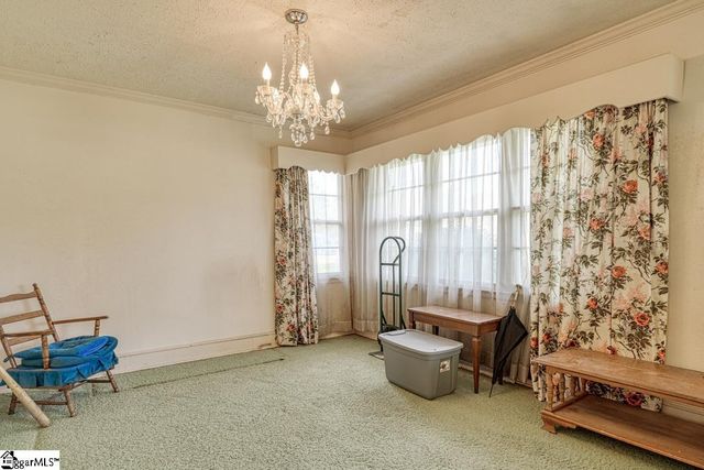 3989 W 72 Highway, Clinton, SC 29325