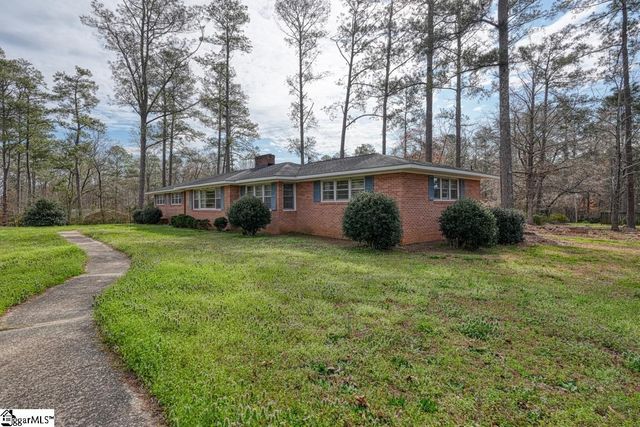 3989 W 72 Highway, Clinton, SC 29325