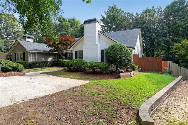 4053 Cooper Ridge Court SE, Smyrna, GA 30080