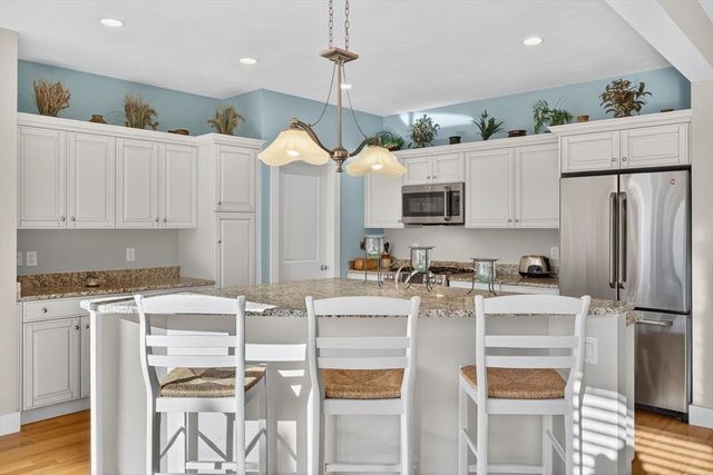 16 Rebeccas Landing 16, Plymouth, MA 02360