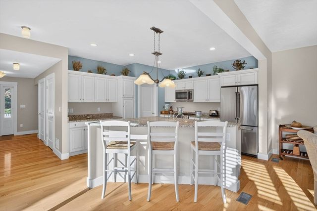 16 Rebeccas Landing 16, Plymouth, MA 02360