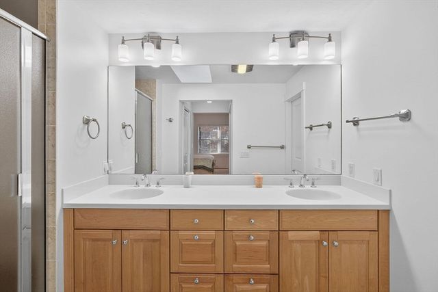 16 Rebeccas Landing 16, Plymouth, MA 02360