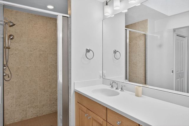 16 Rebeccas Landing 16, Plymouth, MA 02360