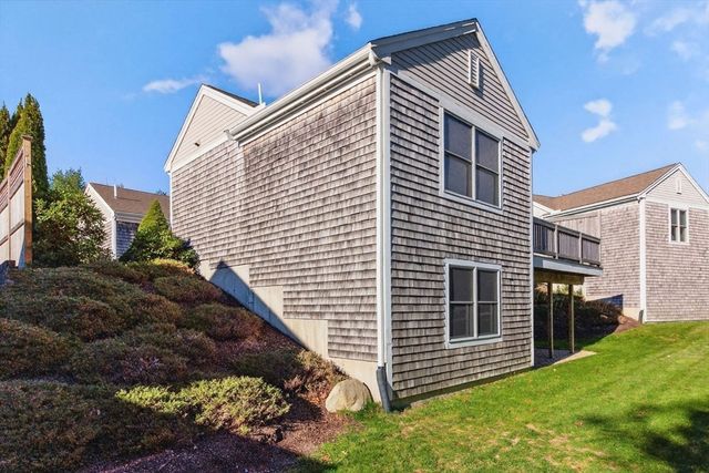 16 Rebeccas Landing 16, Plymouth, MA 02360