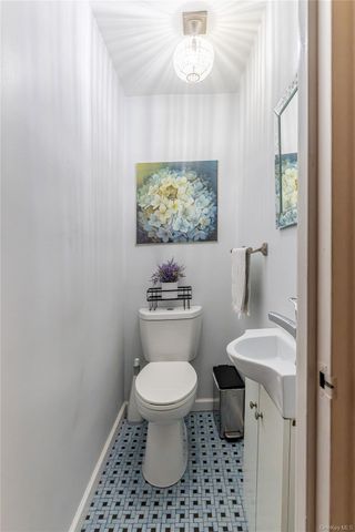 2985 Young Avenue, Bronx, NY 10469