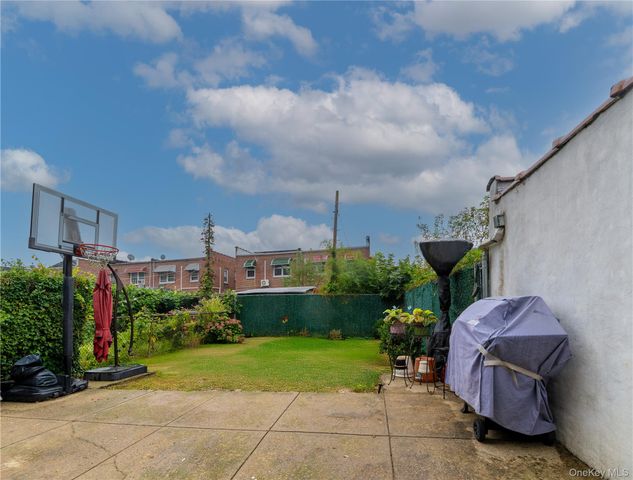 2985 Young Avenue, Bronx, NY 10469